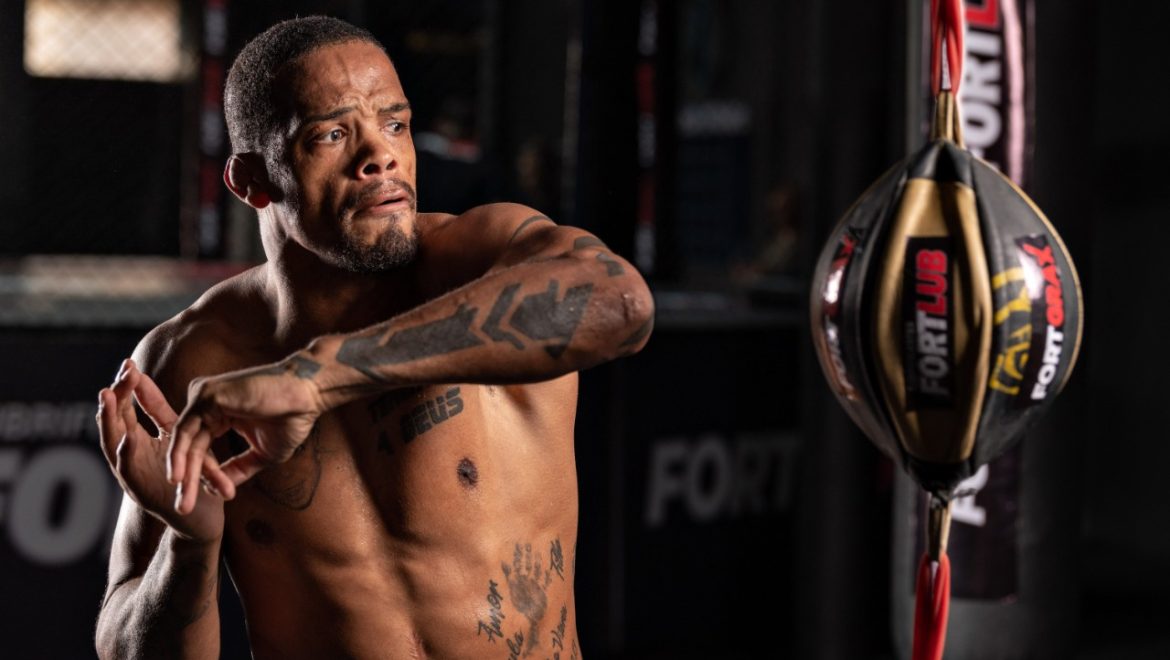 equipamentos essenciais para quem começa no MMA